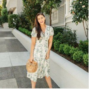 Gal Meets Glam Lauren Botanical Floral Dress